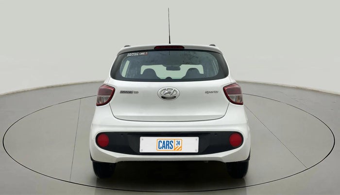 2018 Hyundai Grand i10 SPORTZ AT 1.2 KAPPA VTVT, Petrol, Automatic, 24,412 km, Back/Rear