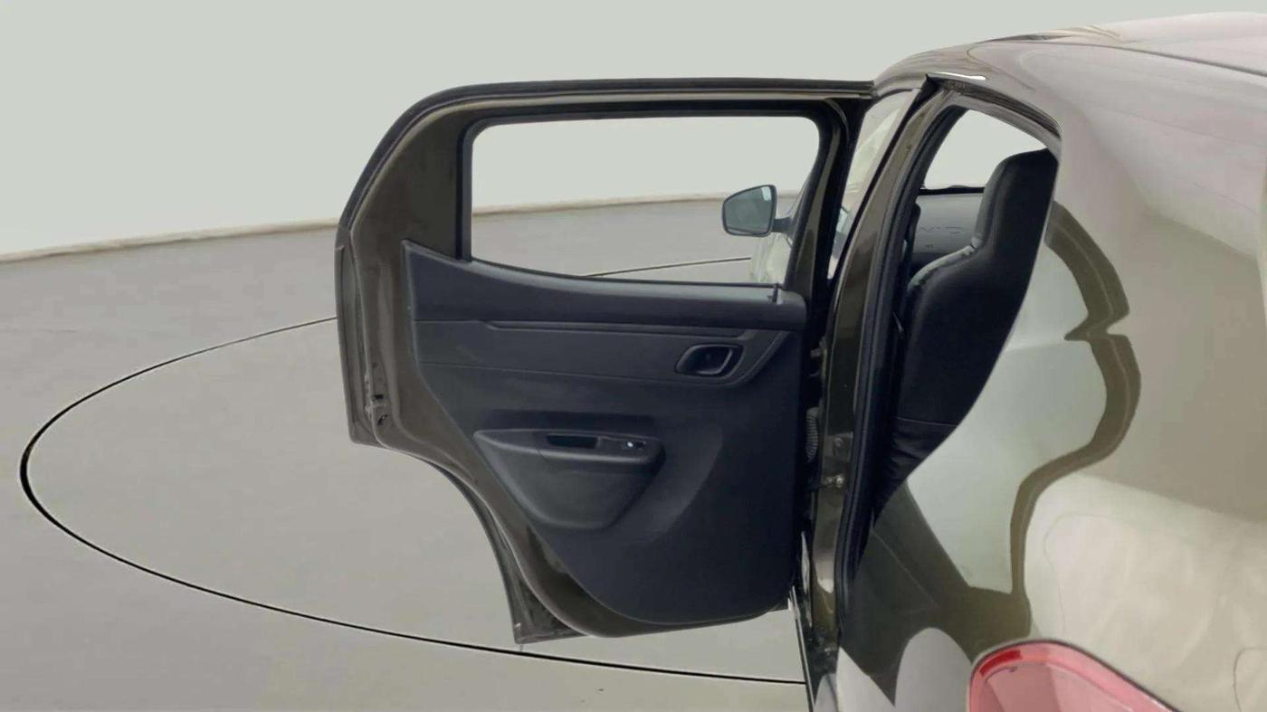 2022 Renault Kwid RXT 1.0 AMT, Petrol, Automatic, 11,445 km, LHS Rear Door