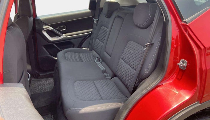 2021 Tata Harrier XTA 2.0L KRYOTEC PLUS, Diesel, Automatic, 89,881 km, Right Side Rear Door Cabin