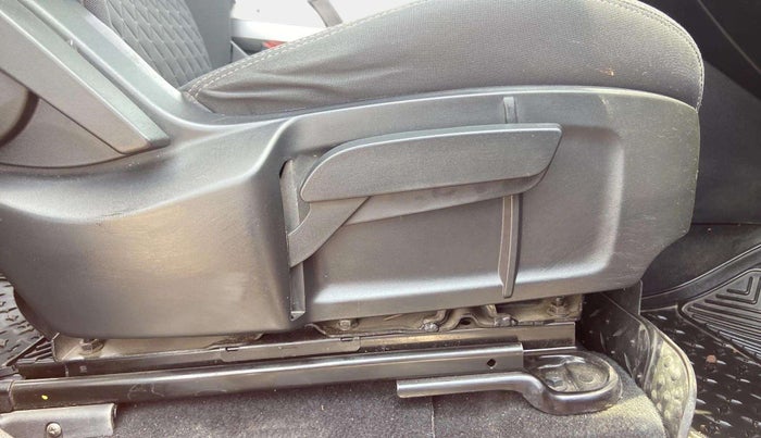 2021 Tata Harrier XTA 2.0L KRYOTEC PLUS, Diesel, Automatic, 89,881 km, Driver Side Adjustment Panel
