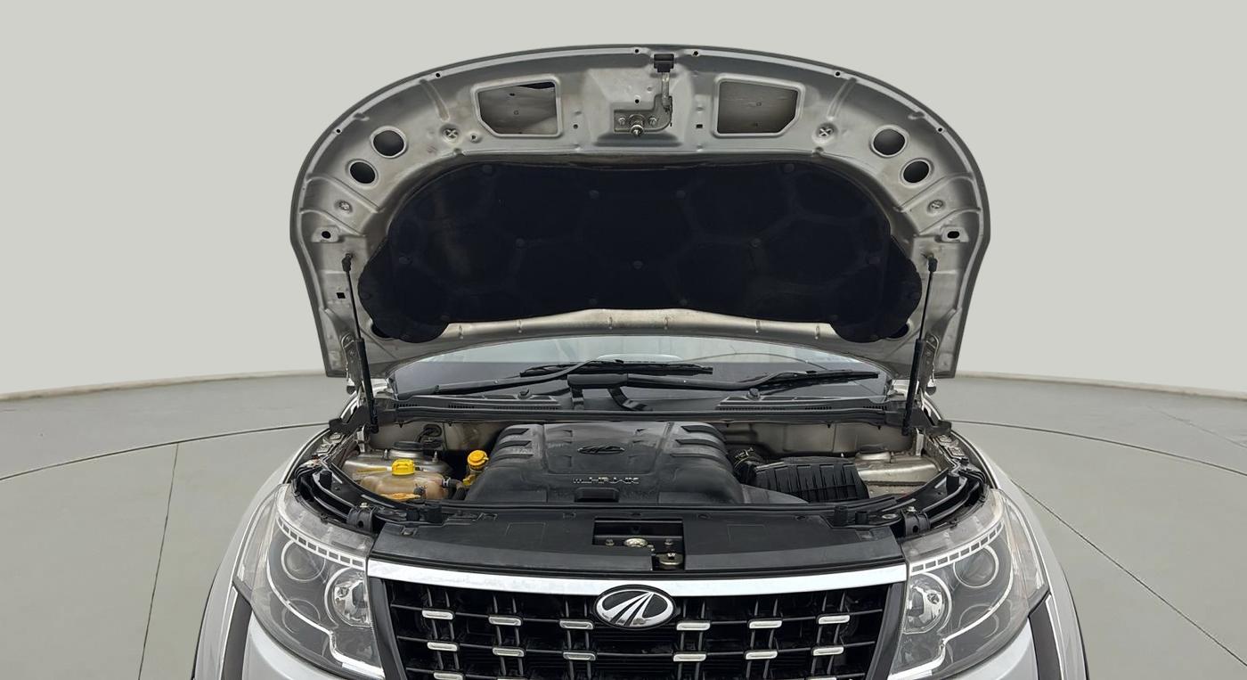 2019 Mahindra XUV500 W11, Diesel, Manual, 97,642 km, Open Bonet