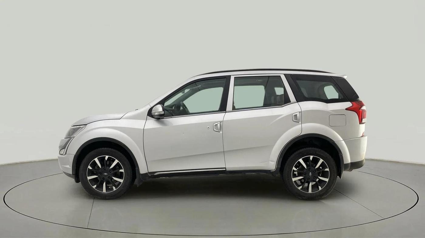 2019 Mahindra XUV500 W11, Diesel, Manual, 97,642 km, Left Side