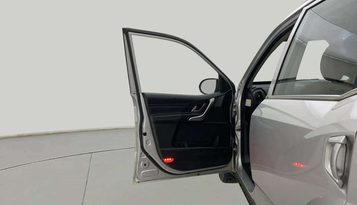 2019 Mahindra XUV500 W11, Diesel, Manual, 97,642 km, LHS Front Door