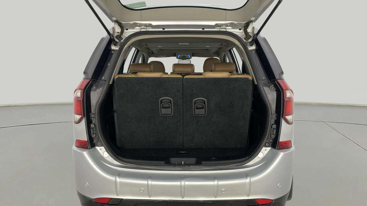 2019 Mahindra XUV500 W11, Diesel, Manual, 97,642 km, Boot Open Zoomed View