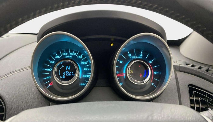 2019 Mahindra XUV500 W11, Diesel, Manual, 97,642 km, Odometer Image