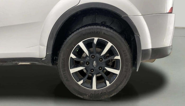 2019 Mahindra XUV500 W11, Diesel, Manual, 97,642 km, Left Rear Wheel