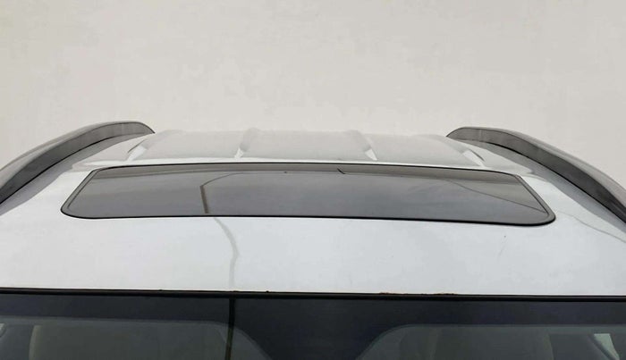 2019 Mahindra XUV500 W11, Diesel, Manual, 97,642 km, Moonroof/ Sunroof