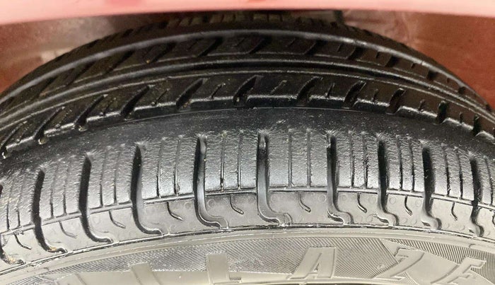 2014 Maruti Alto K10 VXI, Petrol, Manual, 68,361 km, Left Front Tyre Tread