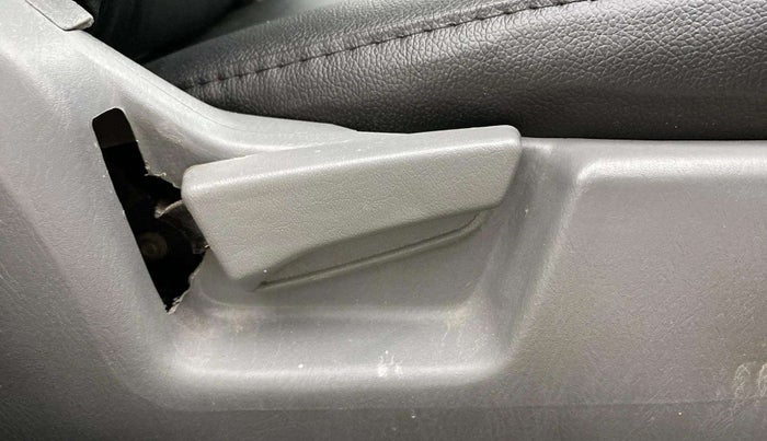 2014 Maruti Alto K10 VXI, Petrol, Manual, 68,361 km, Driver Side Adjustment Panel