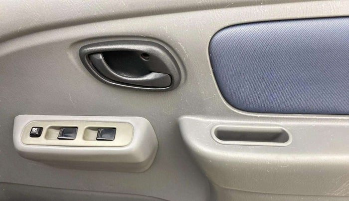 2014 Maruti Alto K10 VXI, Petrol, Manual, 68,361 km, Driver Side Door Panels Control