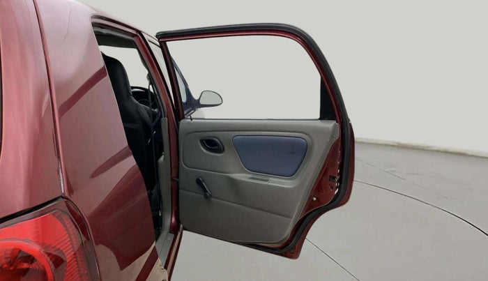2014 Maruti Alto K10 VXI, Petrol, Manual, 68,361 km, RHS Rear Door