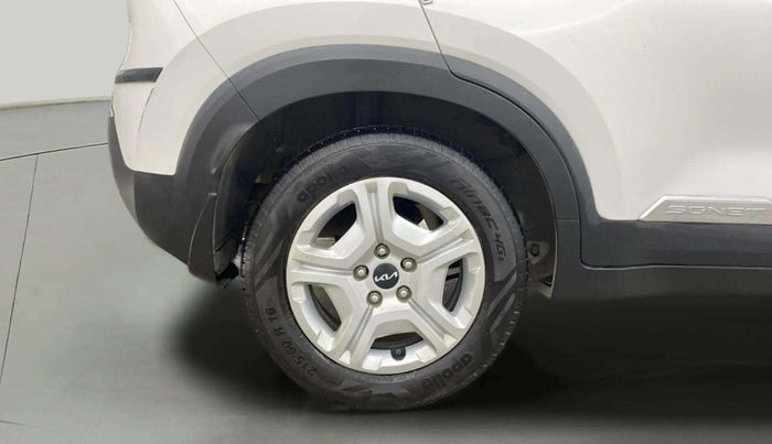2021 KIA SONET HTK PLUS 1.0 IMT, Petrol, Manual, 38,369 km, Right Rear Wheel