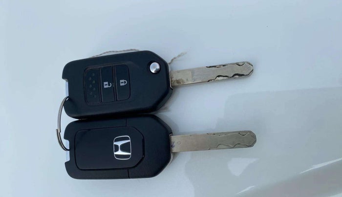2019 Honda WR-V 1.2L I-VTEC S MT, Petrol, Manual, 42,232 km, Key Close Up