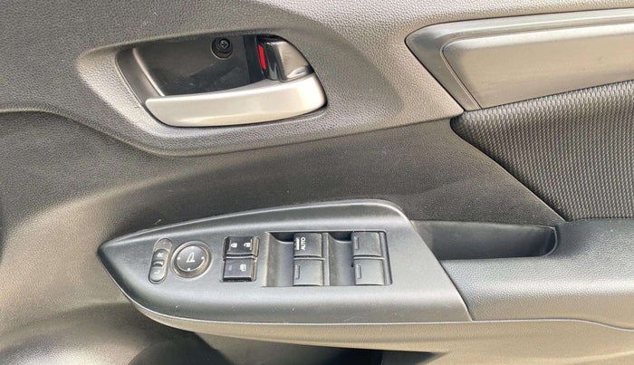 2019 Honda WR-V 1.2L I-VTEC S MT, Petrol, Manual, 42,232 km, Driver Side Door Panels Control