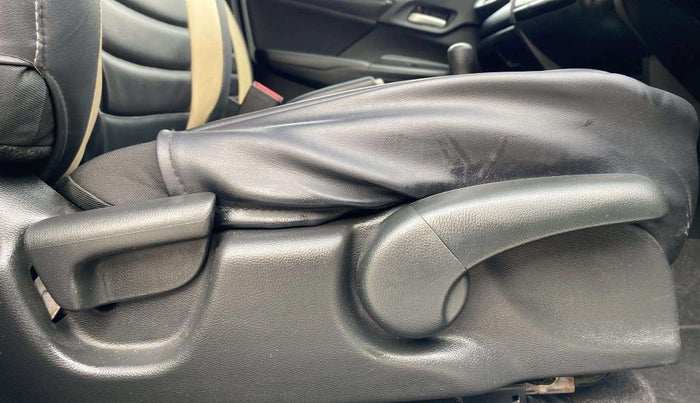 2019 Honda WR-V 1.2L I-VTEC S MT, Petrol, Manual, 42,232 km, Driver Side Adjustment Panel