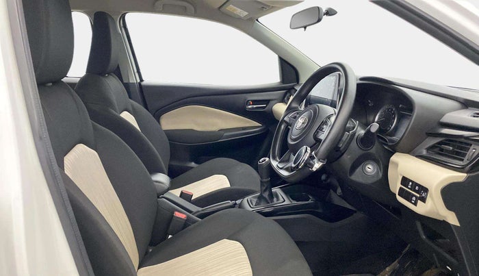 2024 Toyota Glanza E, Petrol, Manual, 13,827 km, Right Side Front Door Cabin