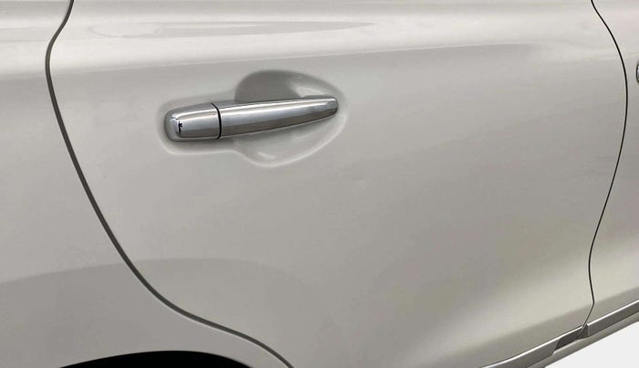 2024 Toyota Glanza E, Petrol, Manual, 13,827 km, Right rear door - Slightly dented