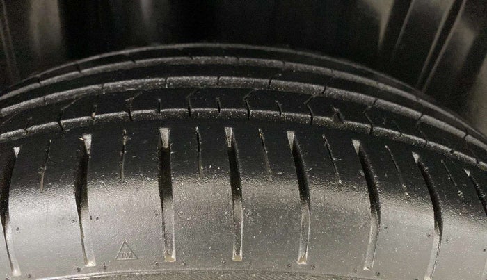 2024 Toyota Glanza E, Petrol, Manual, 13,827 km, Right Rear Tyre Tread