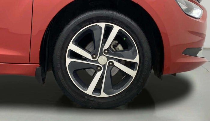 2021 Tata ALTROZ XZ PLUS DIESEL, Diesel, Manual, 13,083 km, Right Front Wheel