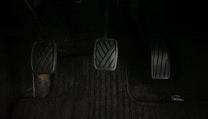 2020 Maruti Baleno SIGMA PETROL 1.2, Petrol, Manual, 28,470 km, Pedals