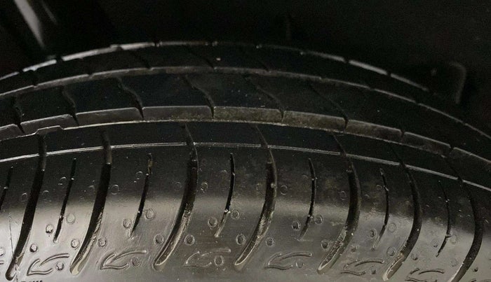 2020 Maruti Baleno SIGMA PETROL 1.2, Petrol, Manual, 28,470 km, Right Rear Tyre Tread