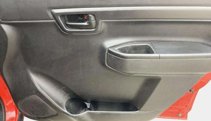 2021 Maruti S PRESSO VXI+, Petrol, Manual, 30,941 km, Driver Side Door Panels Control