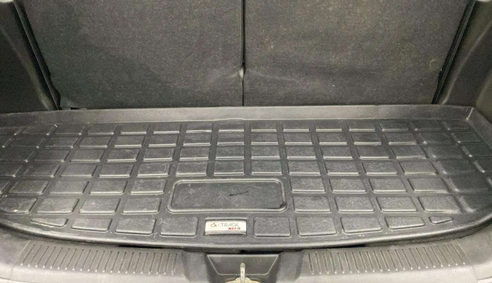 2021 Maruti XL6 ZETA MT, Petrol, Manual, 36,212 km, Boot Inside