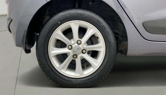 2015 Hyundai Grand i10 ASTA AT 1.2 KAPPA VTVT, Petrol, Automatic, 19,546 km, Right Rear Wheel