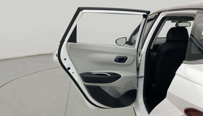 2024 Hyundai NEW I20 ASTA (O) 1.2 IVT, Petrol, Automatic, 14,097 km, LHS Rear Door