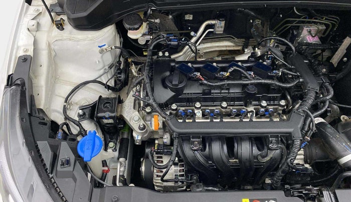 2024 Hyundai NEW I20 ASTA (O) 1.2 IVT, Petrol, Automatic, 14,097 km, Engine View - Right