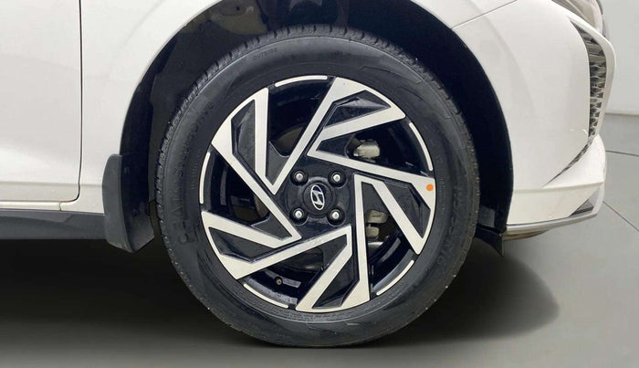 2024 Hyundai NEW I20 ASTA (O) 1.2 IVT, Petrol, Automatic, 14,097 km, Right Front Wheel