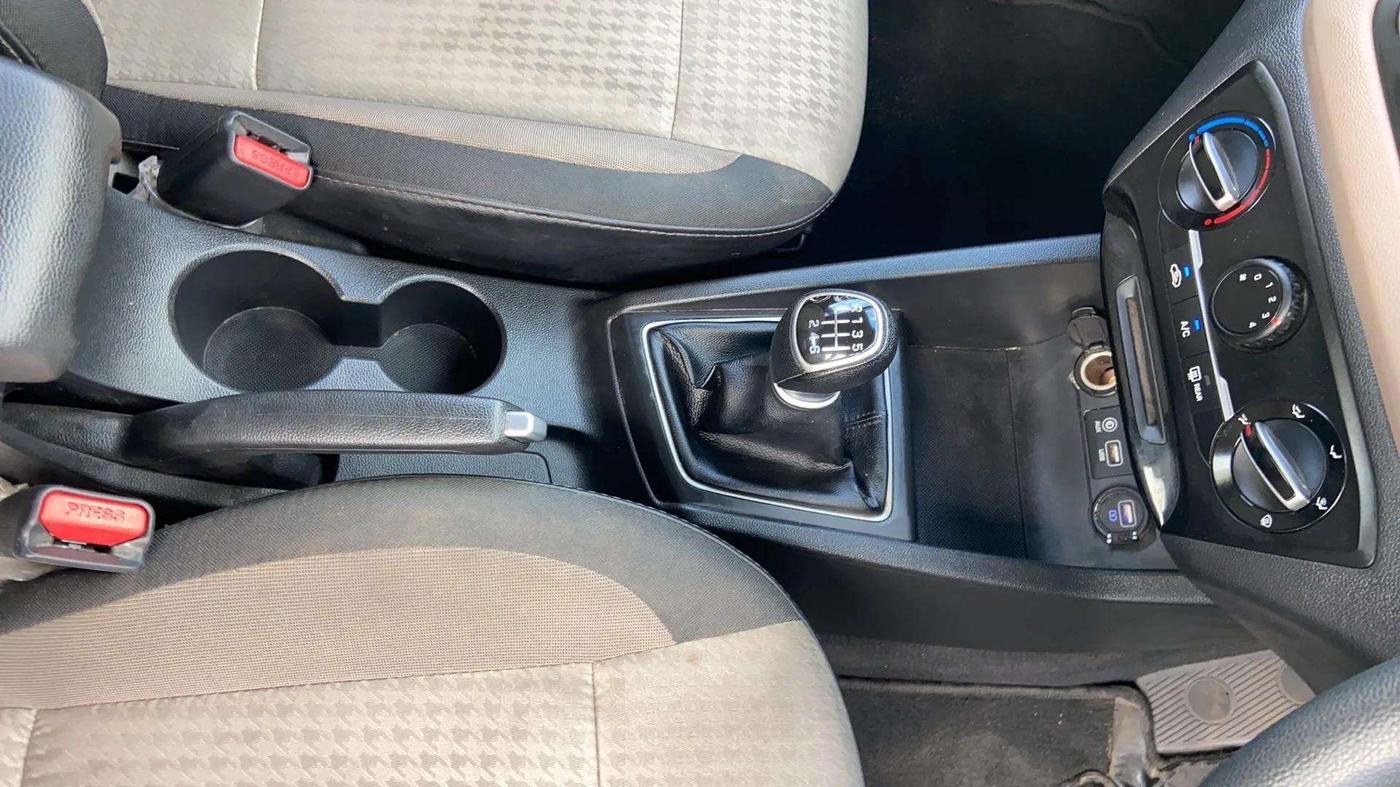2019 Hyundai Elite i20 SPORTZ PLUS 1.4 CRDI, Diesel, Manual, 66,434 km, Gear Lever