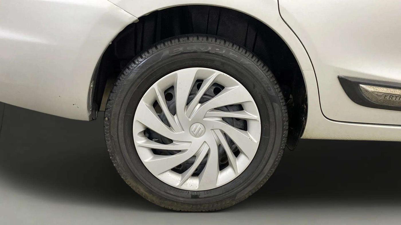 2021 Maruti Ertiga VXI CNG, CNG, Manual, 57,015 km, Right Rear Wheel