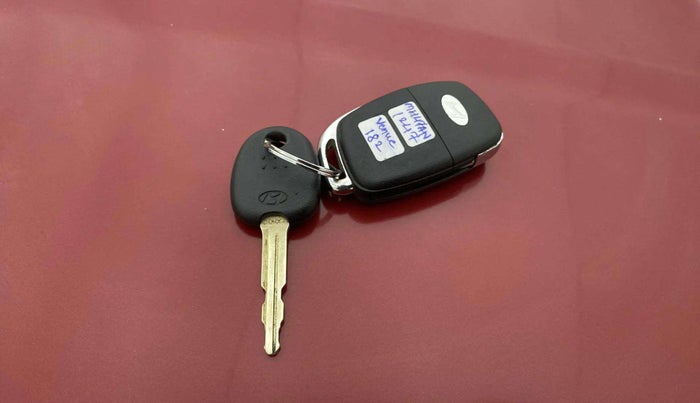 2019 Hyundai VENUE SX 1.0 TURBO, Petrol, Manual, 59,172 km, Key Close Up