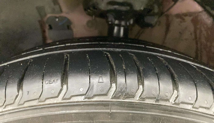 2019 Hyundai VENUE SX 1.0 TURBO, Petrol, Manual, 59,172 km, Left Front Tyre Tread