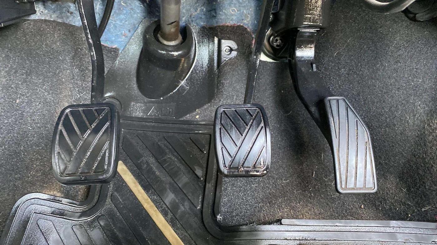 2019 Maruti IGNIS DELTA 1.2, Petrol, Manual, 47,742 km, Pedals