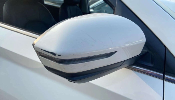 2019 MG HECTOR SHARP 1.5 DCT PETROL, Petrol, Automatic, 56,383 km, Right rear-view mirror - Minor scratches