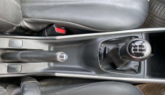 2017 Maruti Baleno DELTA PETROL 1.2, Petrol, Manual, 93,404 km, Gear Lever