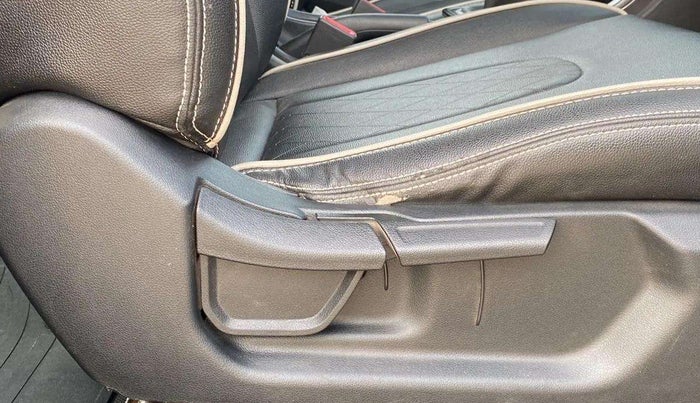 2021 Hyundai Creta SX 1.5 PETROL, Petrol, Manual, 43,961 km, Driver Side Adjustment Panel