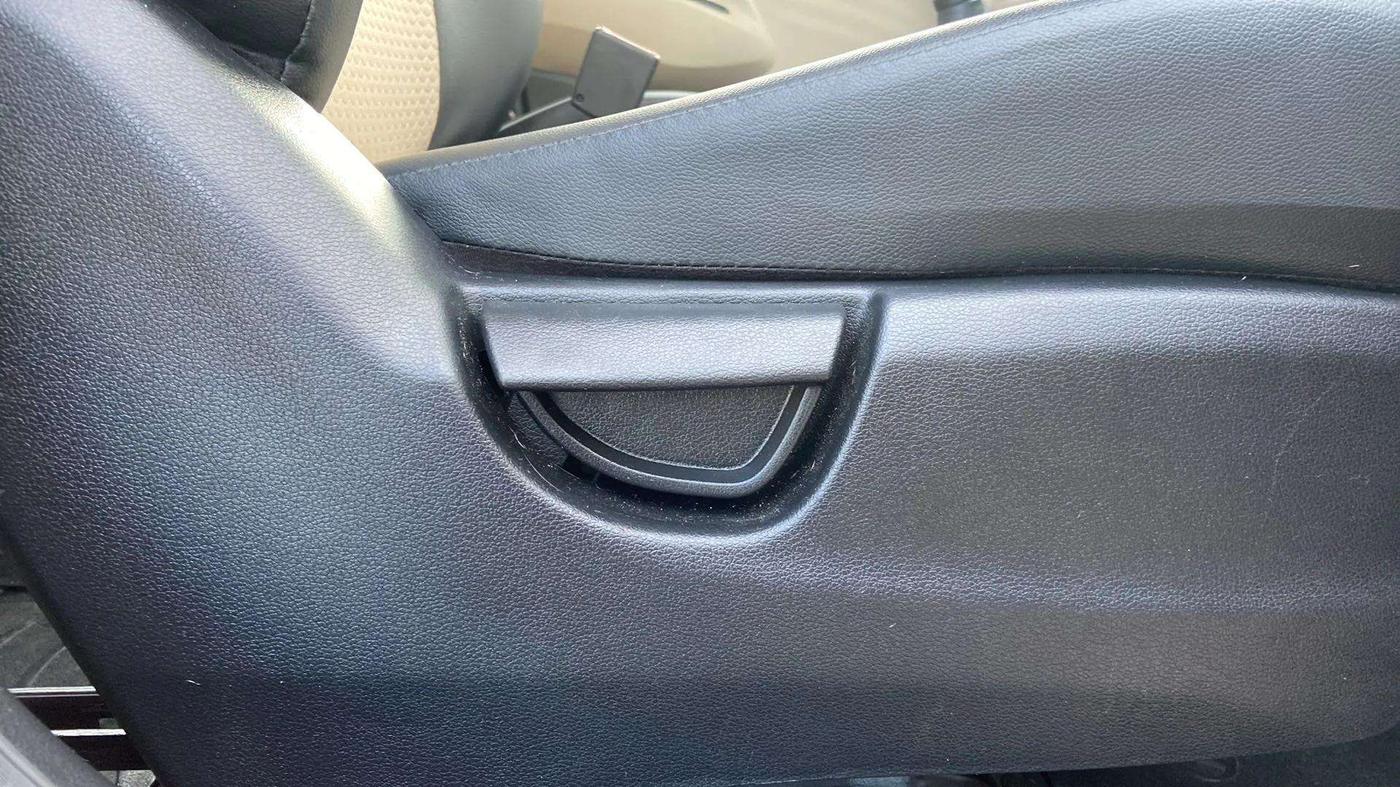 2022 Hyundai NEW SANTRO MAGNA, Petrol, Manual, 22,701 km, Driver Side Adjustment Panel