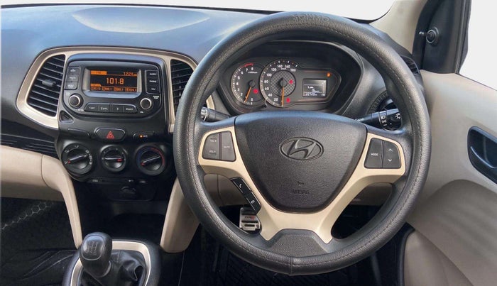 2022 Hyundai NEW SANTRO MAGNA, Petrol, Manual, 22,701 km, Steering Wheel Close Up