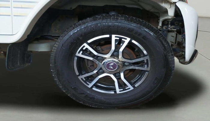 2023 Mahindra Bolero B6 (O), Diesel, Manual, 46,251 km, Right Front Wheel