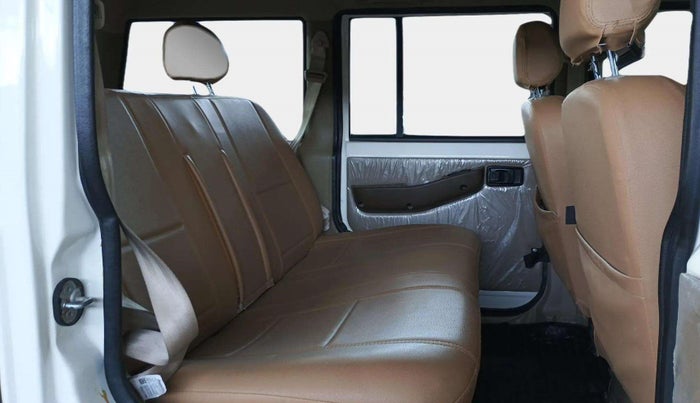 2023 Mahindra Bolero B6 (O), Diesel, Manual, 46,251 km, Right Side Rear Door Cabin