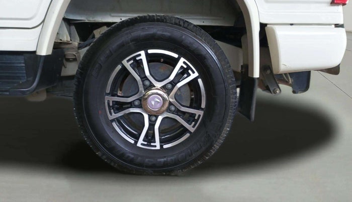 2023 Mahindra Bolero B6 (O), Diesel, Manual, 46,251 km, Left Rear Wheel