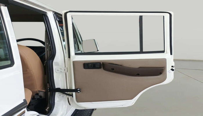 2023 Mahindra Bolero B6 (O), Diesel, Manual, 46,251 km, RHS Rear Door