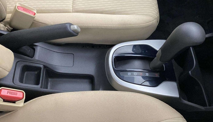 2018 Honda Jazz 1.2L I-VTEC V CVT, Petrol, Automatic, 32,172 km, Gear Lever
