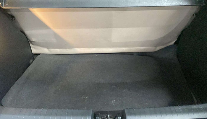 2019 Hyundai Elite i20 SPORTZ PLUS  1.2 CVT, Petrol, Automatic, 45,911 km, Boot Inside