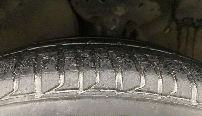 2014 Honda City 1.5L I-DTEC SV, Diesel, Manual, 90,606 km, Left Front Tyre Tread