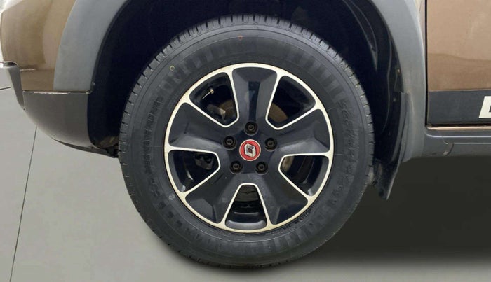 2018 Renault Duster RXS CVT, Petrol, Automatic, 57,181 km, Left Front Wheel