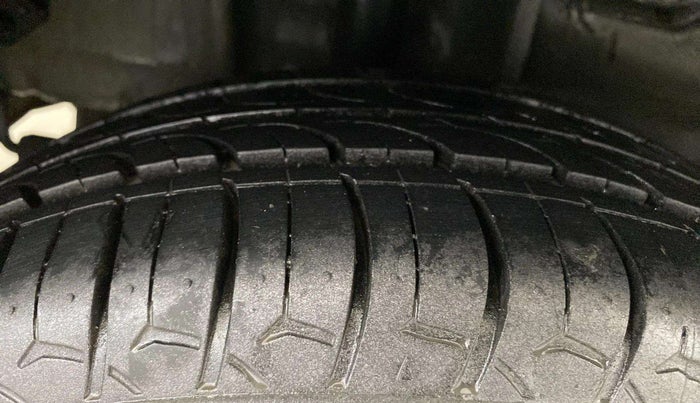 2020 Tata Tiago XZ PETROL, Petrol, Manual, 70,653 km, Right Front Tyre Tread